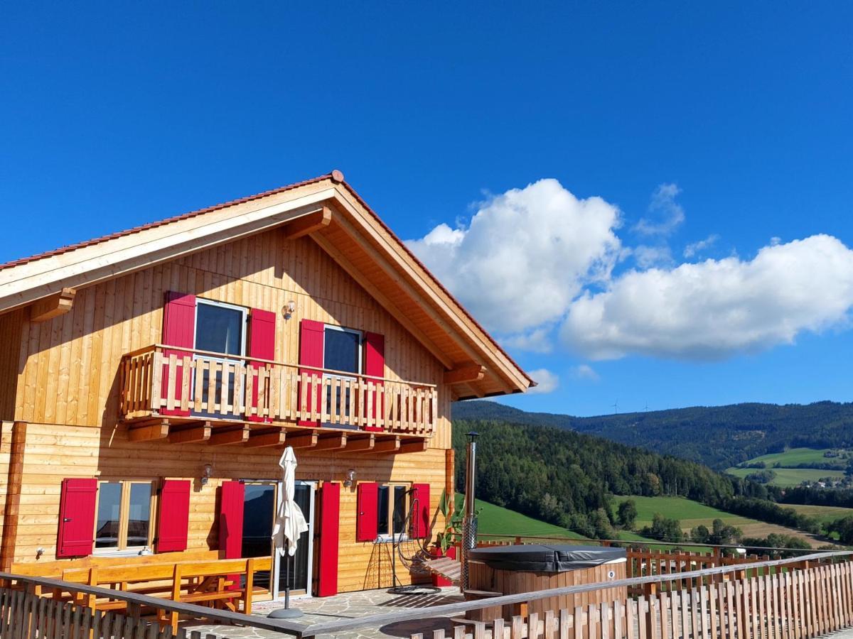 Bergchalet Am Waldrand - Pool, Sauna & Kamin Pöllauberg Eksteriør bilde