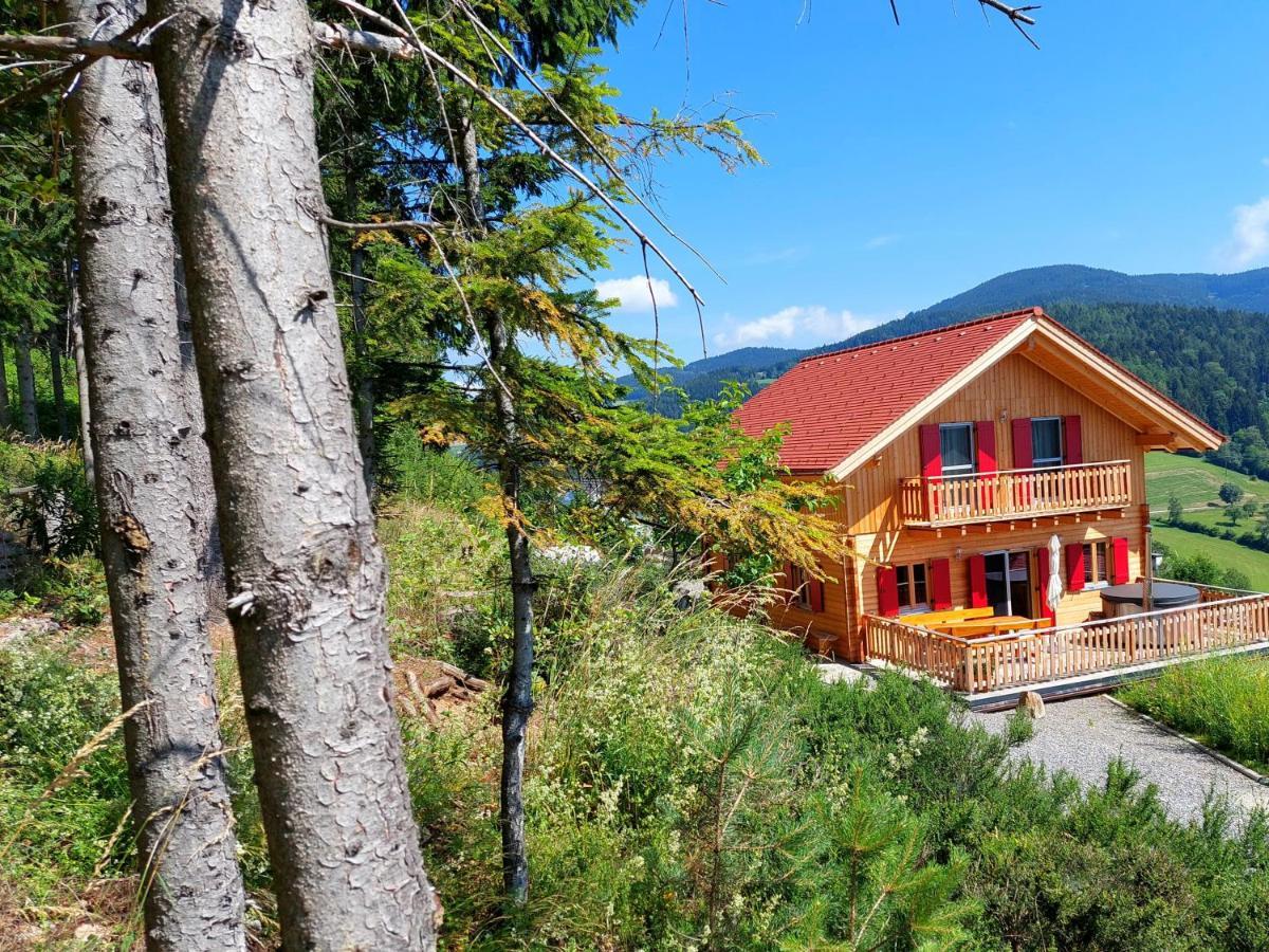 Bergchalet Am Waldrand - Pool, Sauna & Kamin Pöllauberg Eksteriør bilde
