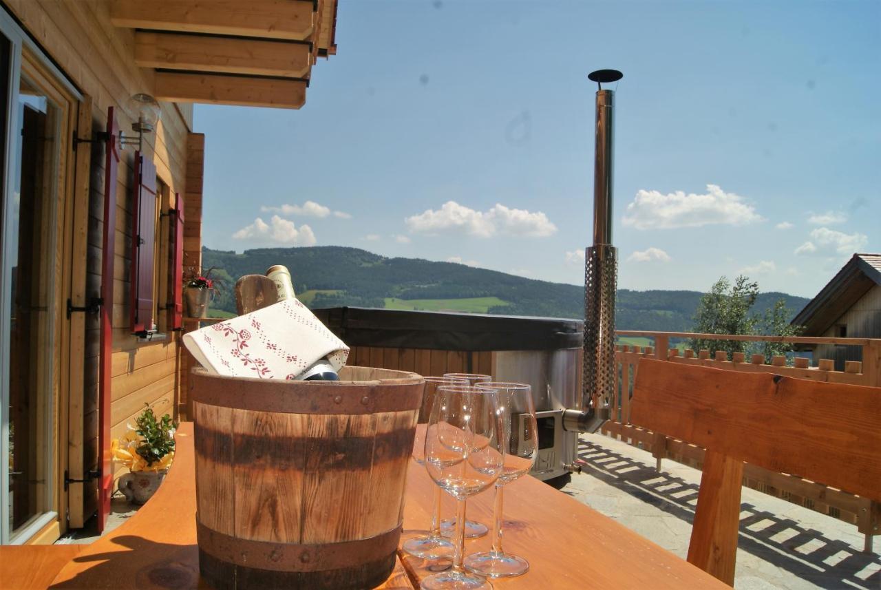 Bergchalet Am Waldrand - Pool, Sauna & Kamin Pöllauberg Eksteriør bilde